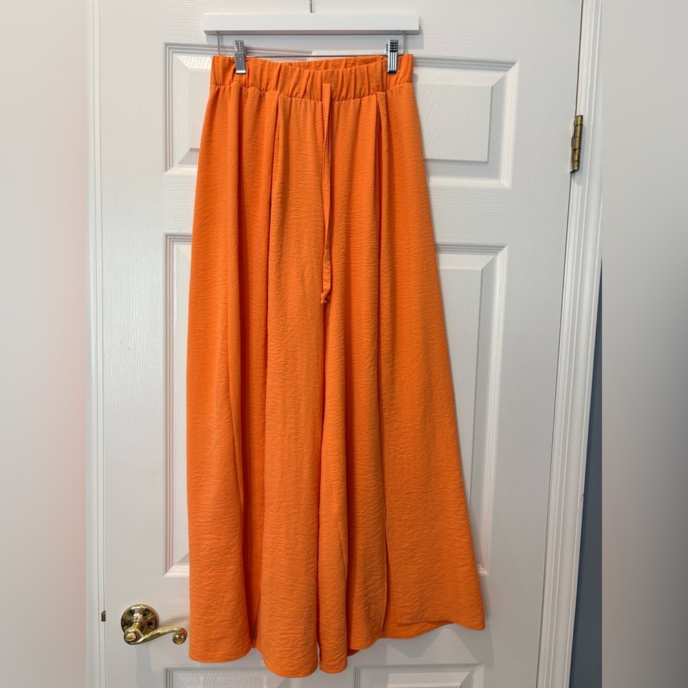 Wisteria Lane Orange Wide Leg Pants – Front Slit – Worn 1x
